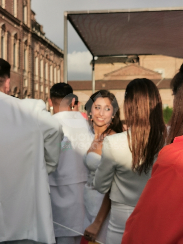 VENARIA - Eurovision, grande festa in città per il «Turquoise Carpet»: la passerella dei cantanti in gara - FOTO