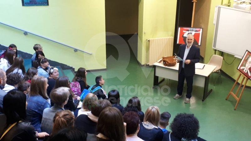VENARIA - Inizia la scuola: «un anno da vivere come se fossimo una grande famiglia»