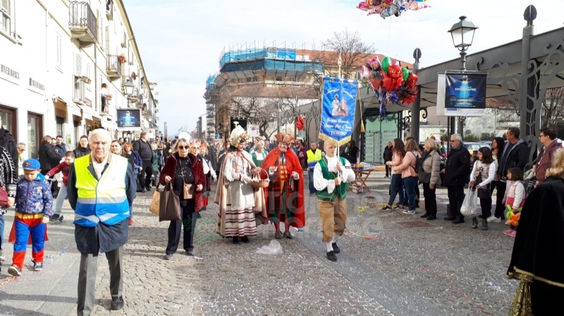 VENARIA - Il successo del Real Carnevale Venariese: LE FOTO