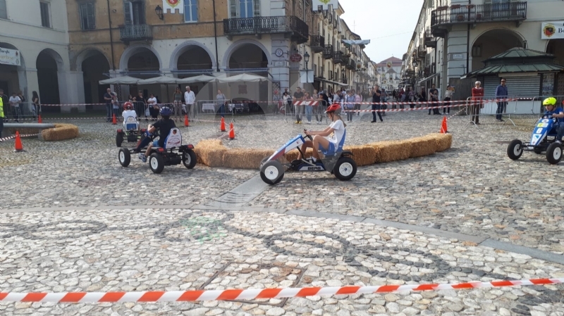 VENARIA - Va alla squadra del Polo Nord il «Mini Palio dei Borghi» - FOTO
