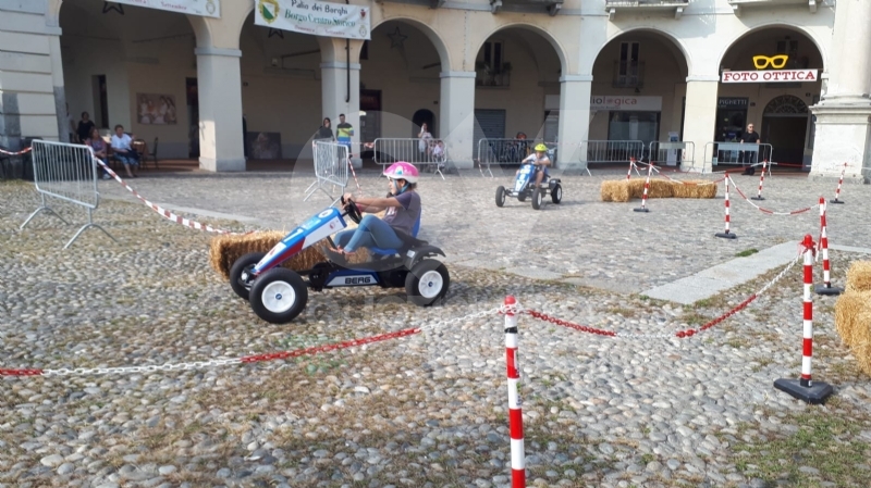 VENARIA - Va alla squadra del Polo Nord il «Mini Palio dei Borghi» - FOTO
