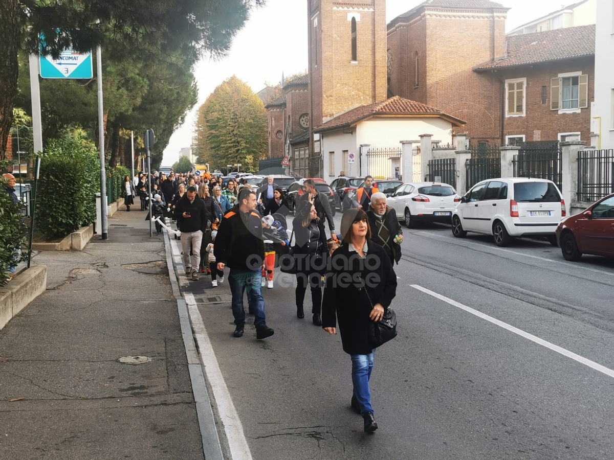 VENARIA - Le «Lanterne di San Martino»: protagonisti i bimbi dell'Asilo di Altessano - FOTO