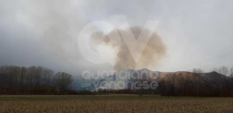 VAL DELLA TORRE - Incendio boschivo in Borgata Buffa: il piromane è tornato in azione?