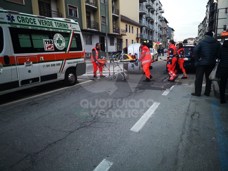 VENARIA - Incidente stradale in corso Garibaldi: traffico in tilt - FOTO