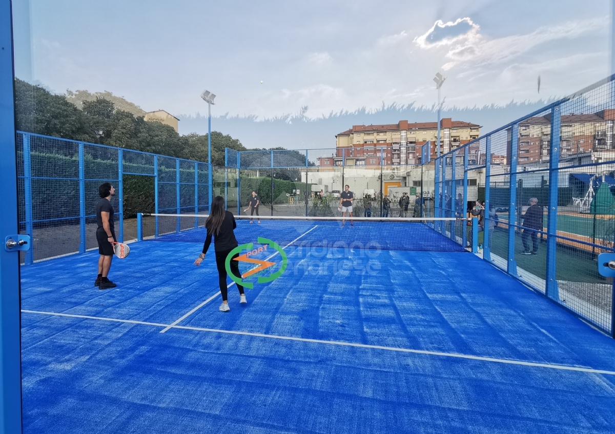 VENARIA - Taglio del nastro per i campi da paddle e del campo da basket allo «Sport Club» - FOTO