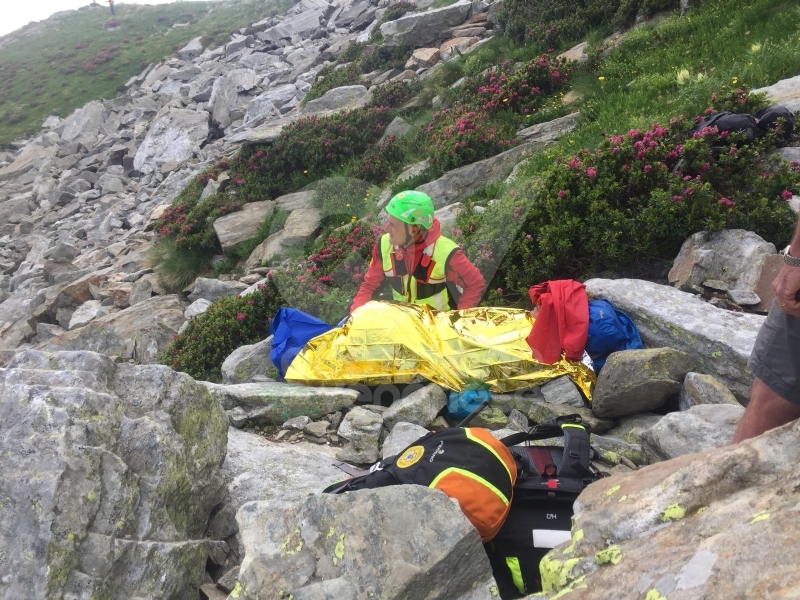 GRUGLIASCO - Escursionista cade rovinosamente per 40 metri: salvato  dal Soccorso Alpino