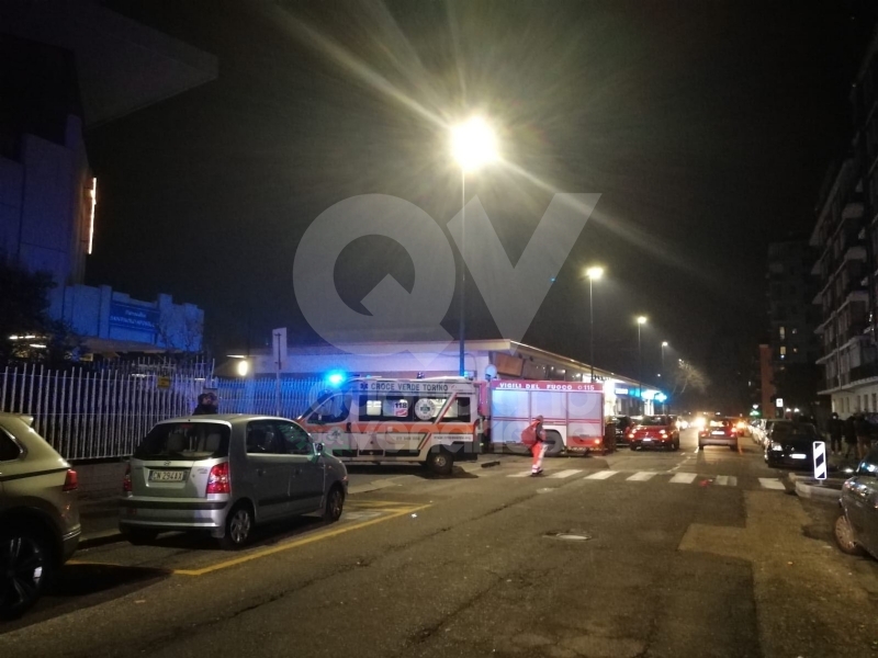TORINO-VENARIA - Incendio in un alloggio di via Berrino: anziana intossicata, palazzina evacuata
