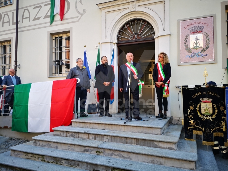 DRUENTO - La prima celebrazione di don Simone: l'abbraccio della comunità - LE FOTO