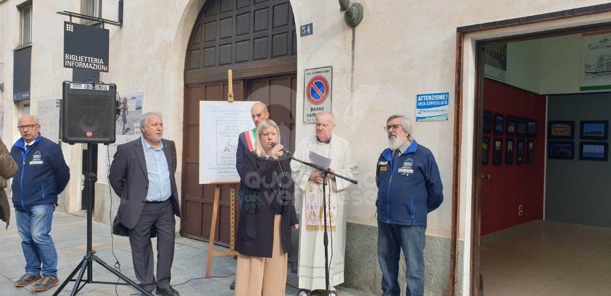 VENARIA - Ricordato Gino Vanzi: una targa sotto la Torre dell'Orologio e l'intitolazione della sala mostre - FOTO