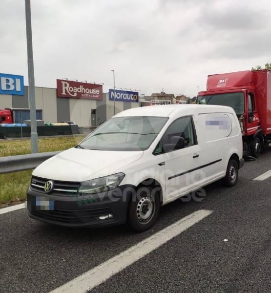 COLLEGNO - Incidente in tangenziale: cinque mezzi coinvolti, un ferito - FOTO
