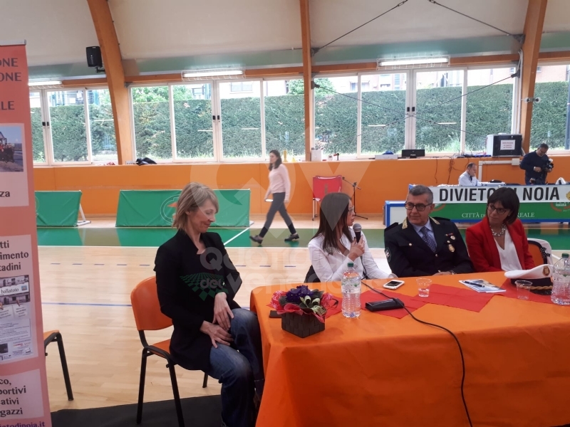 VENARIA - Lucia Annibali alle scuole: «La violenza sulle donne e di genere è un problema culturale»