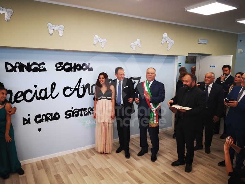 DRUENTO - Il presidente del Coni Malagò all'inaugurazione della «Special Angels Disability Dance School»