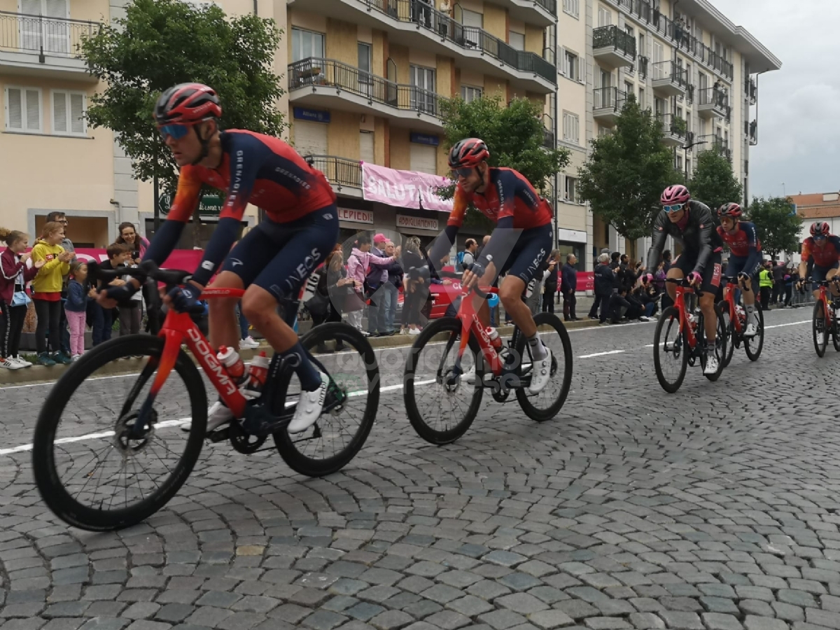 GIRO D'ITALIA A RIVOLI - Vince Denz: per la città una giornata indimenticabile - FOTO E VIDEO