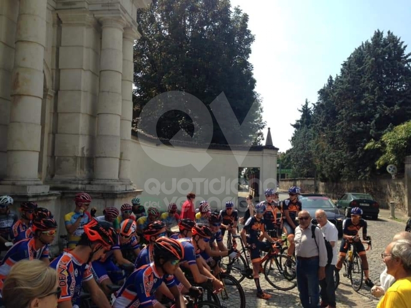 COLLEGNO - Un centinaio di ciclisti per il Gp De Filippis: anche dalla Nuova Zelanda