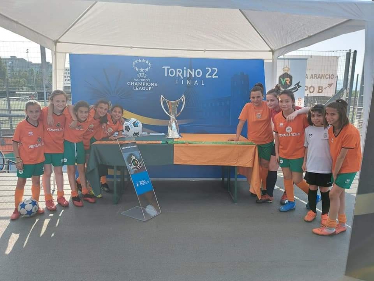 VENARIA - Sabato il «Torneo Magico» di calcio femminile: al Don Mosso si potrà ammirare nuovamente la coppa della Uefa Women's Champions League - FOTO