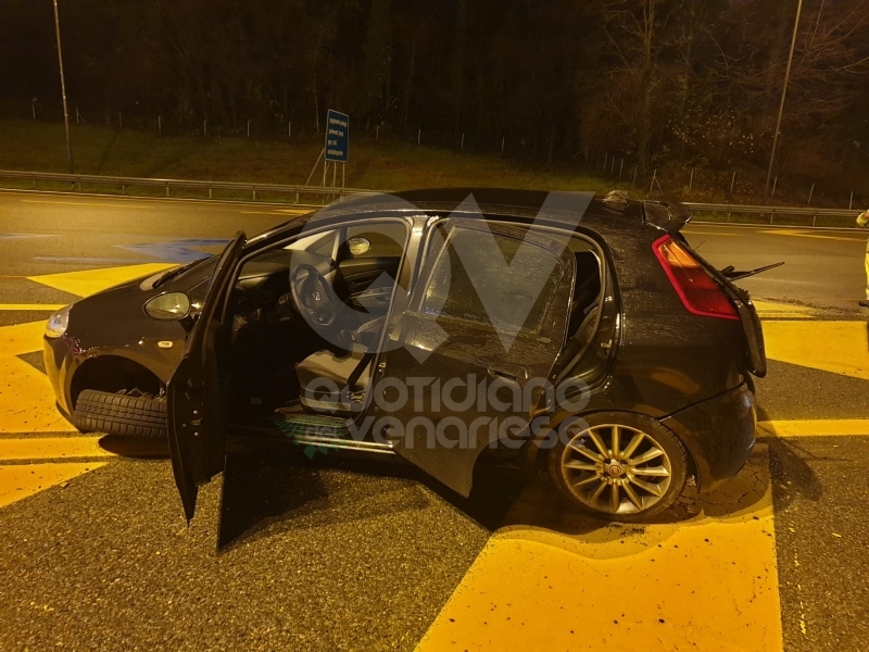 RIVOLI - Scontro in tangenziale: cinque feriti. 27enne denunciato perché viaggiava ubriaco