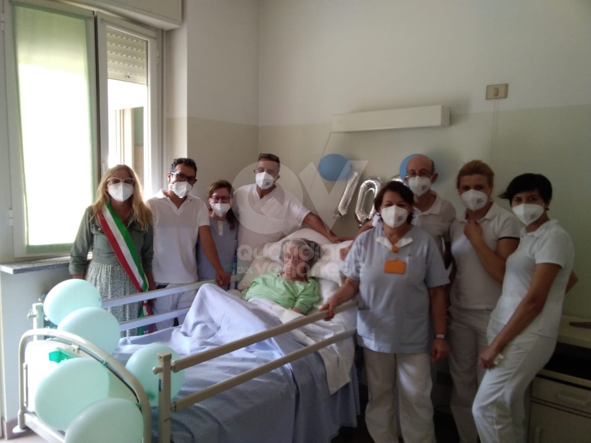 VARISELLA - Grande festa nella Rsa Euforbia per i 100 anni della signora Alma Grandi - FOTO