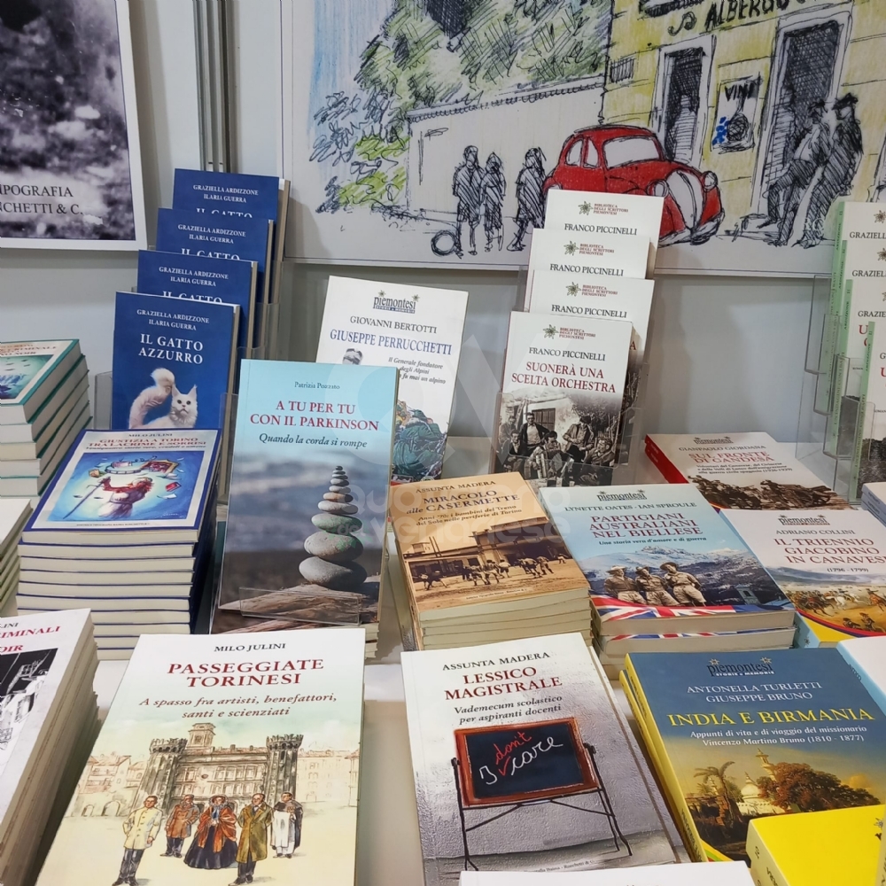 VENARIA - Un «Salone del Libro» dal sapore venariese: tanti gli scrittori della Reale - FOTO