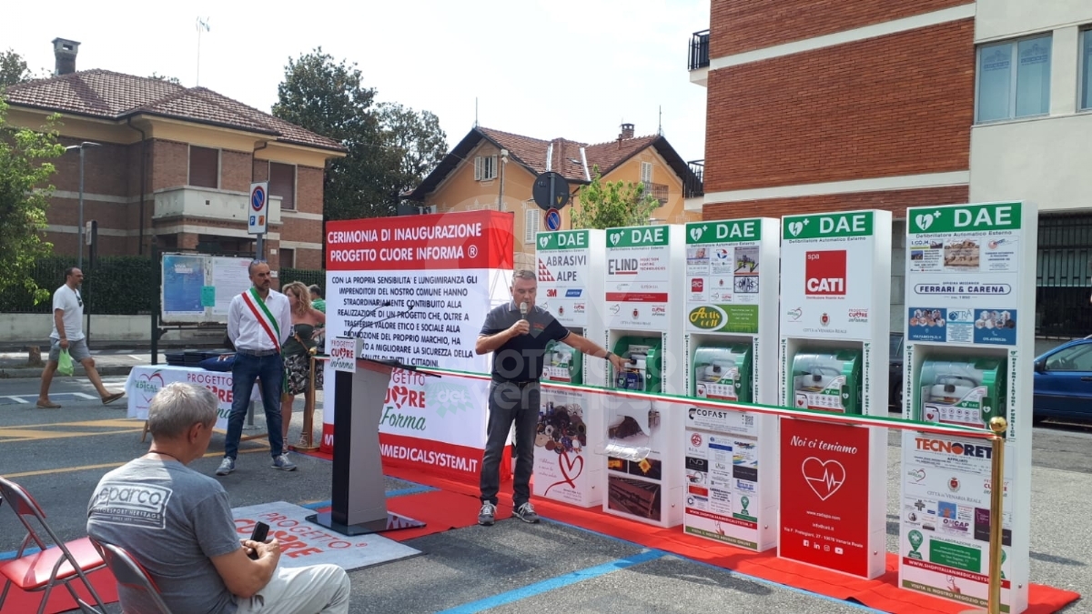 VENARIA - La Reale è sempre più cardioprotetta: altri 5 defibrillatori con il progetto «Cuore inForma» - FOTO