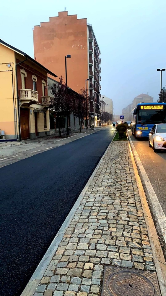 VENARIA - Con le asfaltature in corso Garibaldi e nel sottopasso Motrassino partiti i lavori in città
