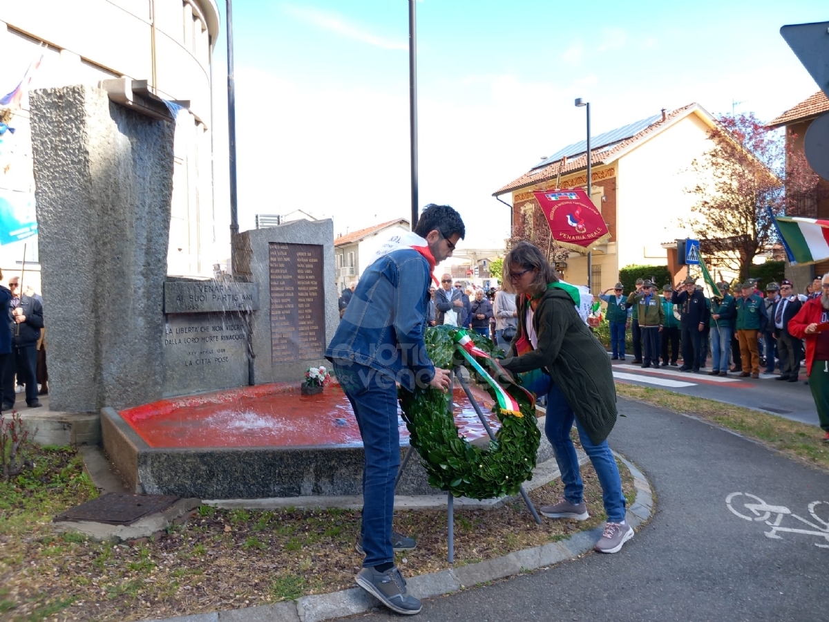 VENARIA - 25 APRILE: Bambini protagonisti alle celebrazioni per la Liberazione - FOTO