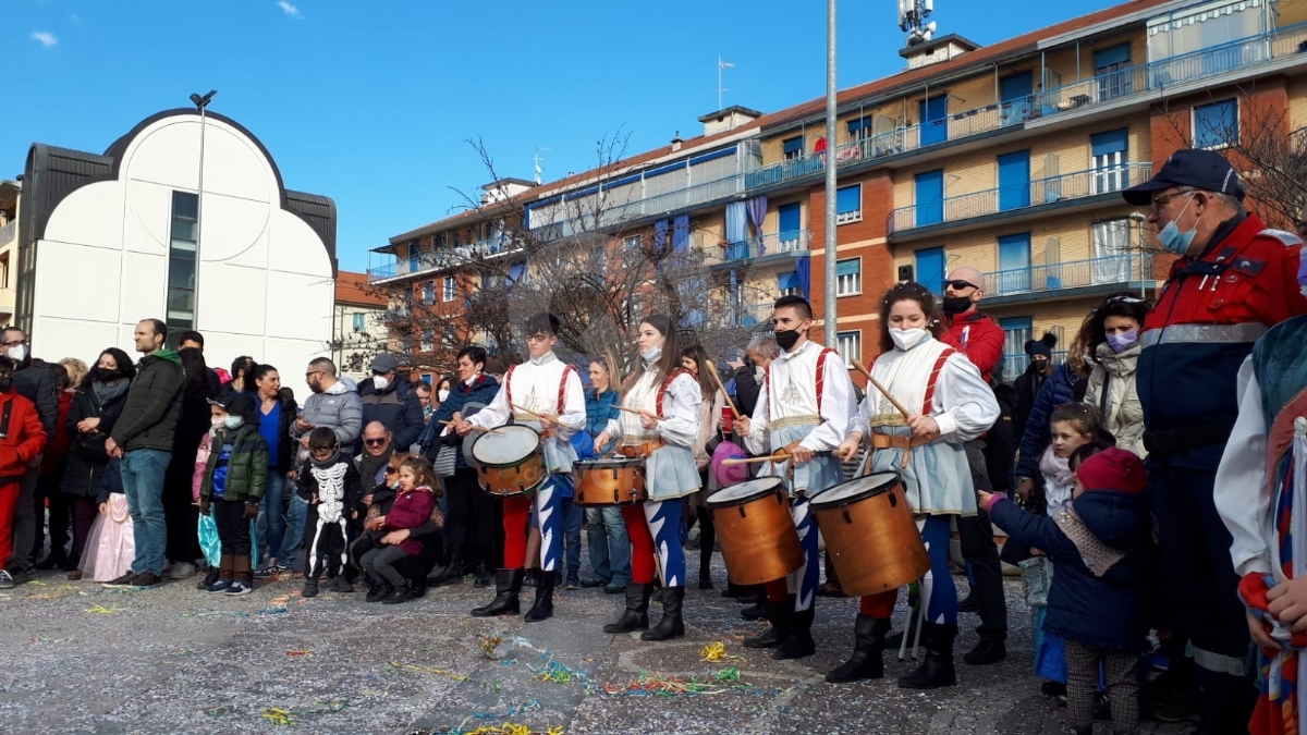 VENARIA - Colori, allegria, musica. Ma il Real Carnevale non dimentica l'Ucraina - FOTO