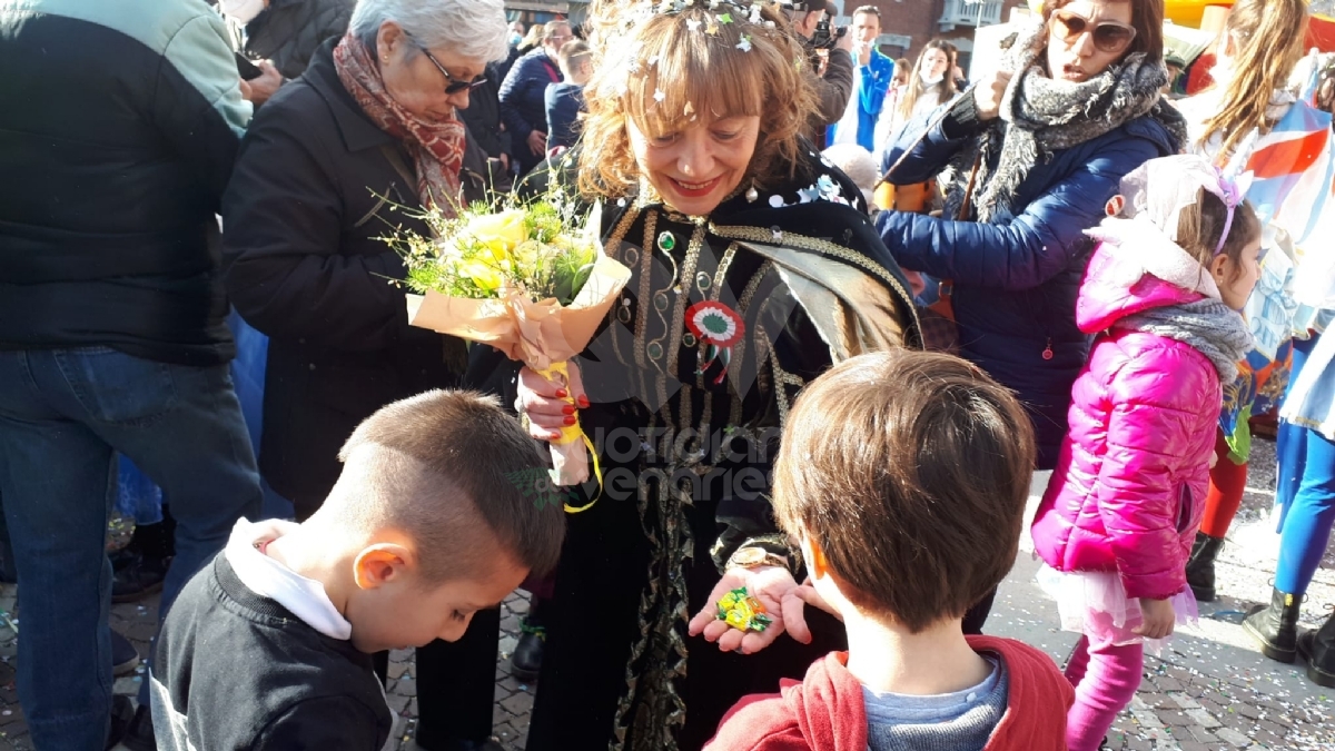 VENARIA - Colori, allegria, musica. Ma il Real Carnevale non dimentica l'Ucraina - FOTO