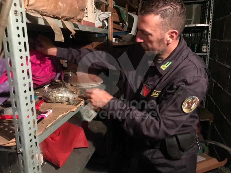 ALPIGNANO - Raid vandalici alla biblioteca: denunciati tre giovani da municipale e Finanza