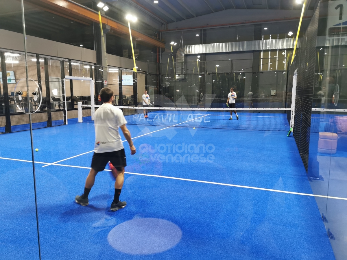 GRUGLIASCO - Sta per aprire il «PalaVillage», il più grande centro indoor di padel del Piemonte - FOTO