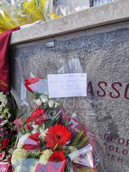 VENARIA - La città omaggia il Grande Torino. Giulivi: «Presto un luogo che celebri questa tragedia»