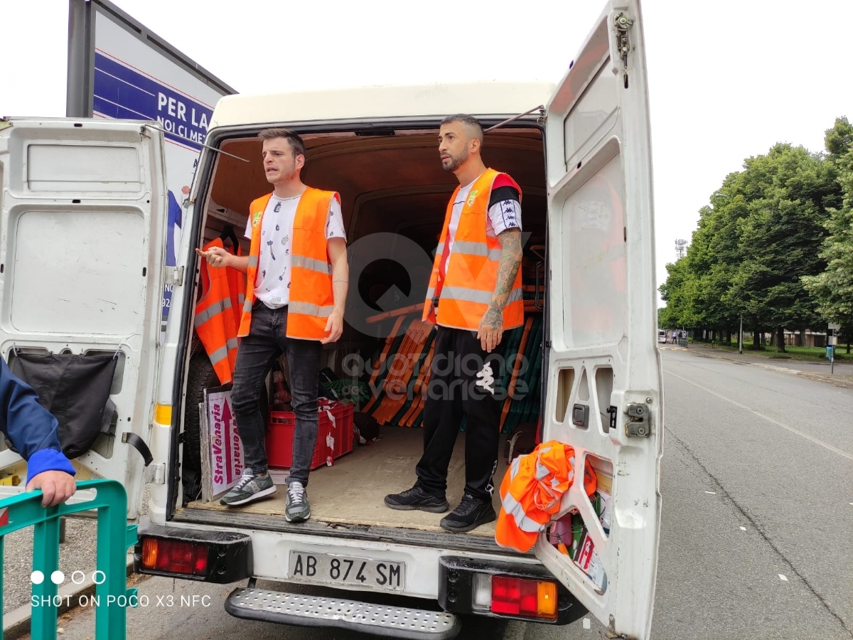 VENARIA - Oltre 200 atleti alla 12esima «StraVenaria»: ha vinto la solidarietà - FOTO
