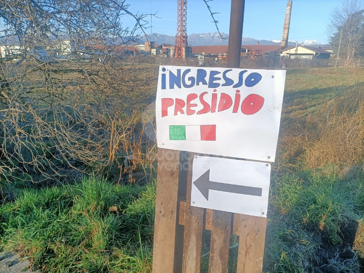 RIVOLI - La protesta degli agricoltori di tutta la nostra zona: trattori sulle strade - FOTO