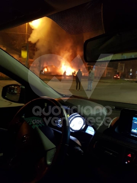 AUTOBUS ESPLODE - In corso Francia: l'autista salva in tempo i passeggeri
