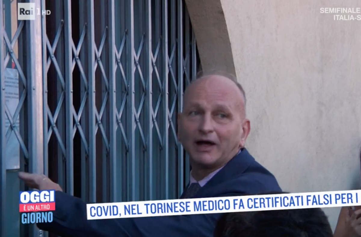 BORGARO - Caso Delicati, per la Procura i certificati «no vax» sono nulli. E intanto finisce su Rai1