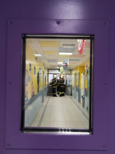 RIVOLI - I vigili del fuoco di Grugliasco, Rivoli e Rivalta in visita ai bambini ricoverati in ospedale
