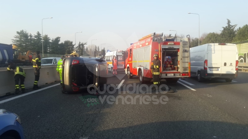 RIVOLI - Incidente in tangenziale, auto ribaltata: coinvolta attaccante della Juventus femminile