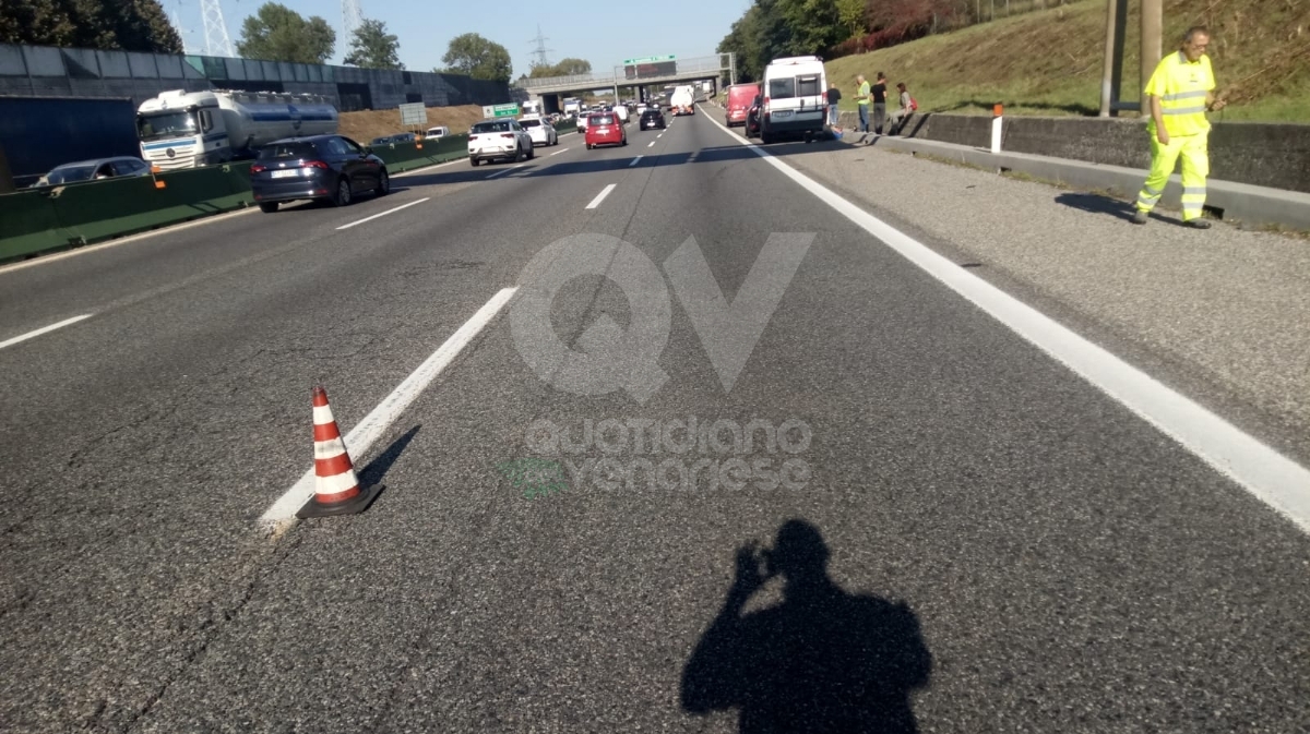DELIRIO IN TANGENZIALE - Triplo incidente: code chilometriche in tutte e due le direzioni
