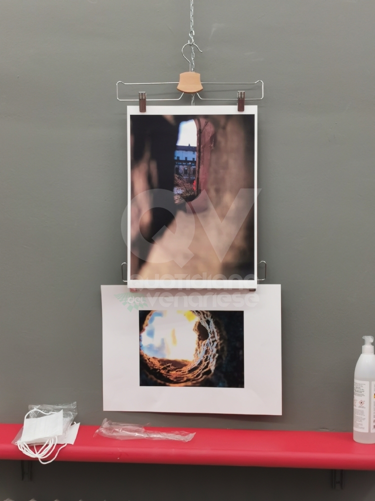 VENARIA - I ragazzi della Lessona provetti fotografi: successo per la loro mostra - FOTO