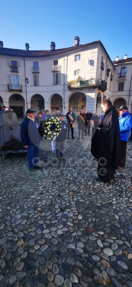 VENARIA - I Vigili del Fuoco omaggiano l'Immacolata in piazza Annunziata - FOTO