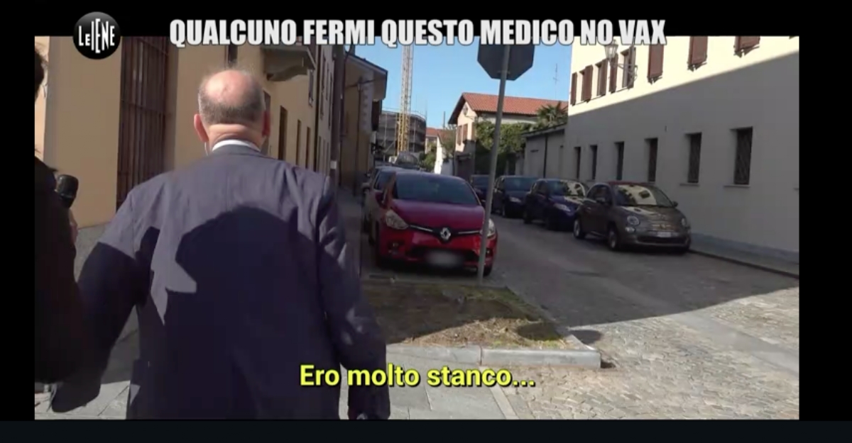 BORGARO - «Le Iene» nello studio del dottor Delicati: «Non mi curo di loro e vado avanti» - FOTO