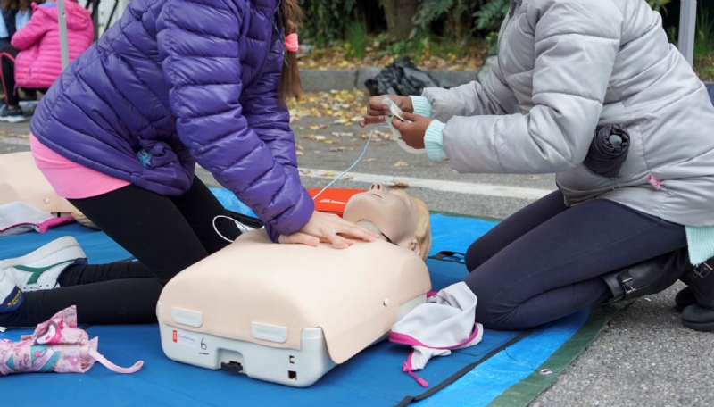 PIANEZZA-COLLEGNO - «Èvviva Asl To3»: i giovani «a lezione» di rianimazione cardiopolmonare