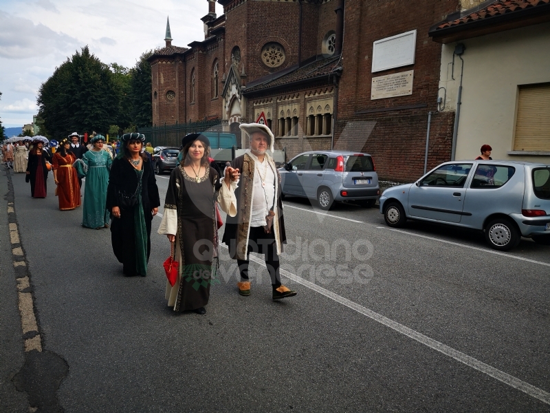 VENARIA - Il «Palio dei Mangia Cossot» va alla squadra di San Lorenzo - FOTO