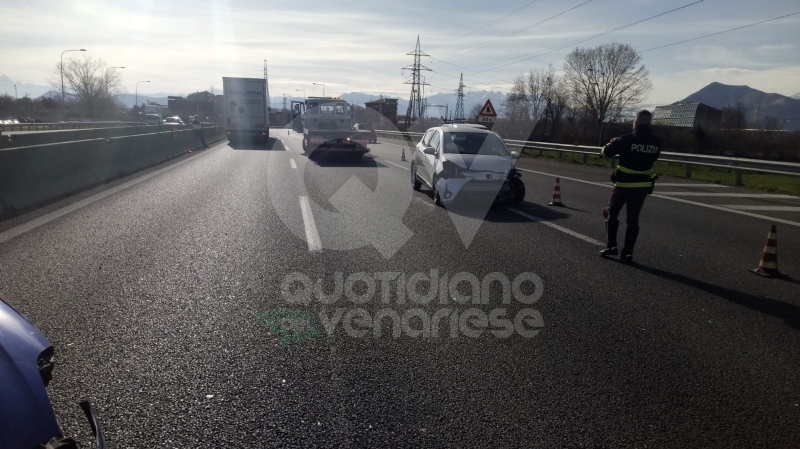 COLLEGNO - Incidente stradale in tangenziale: due donne ferite - FOTO