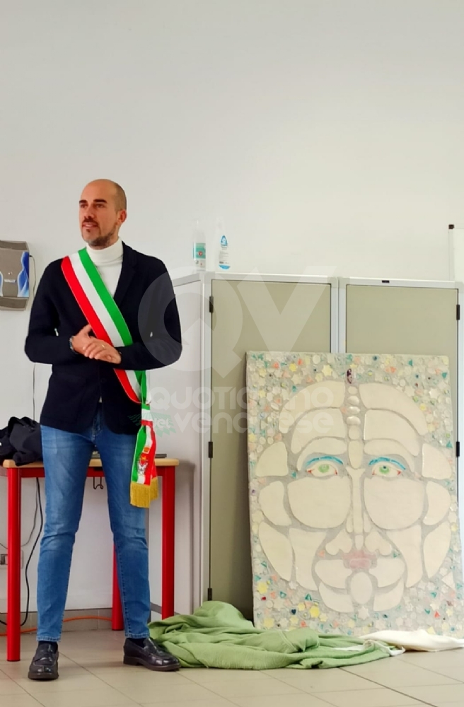 VENARIA - La meravigliosa opera d'arte dei ragazzi del Centro Socio Terapeutico donata alla Città - FOTO
