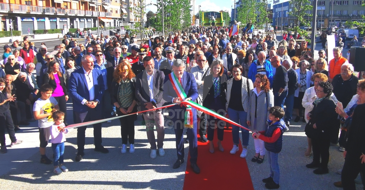 BORGARO - Inaugurata via Lanzo: a breve nascerà piazza Vincenzo Barrea - FOTO