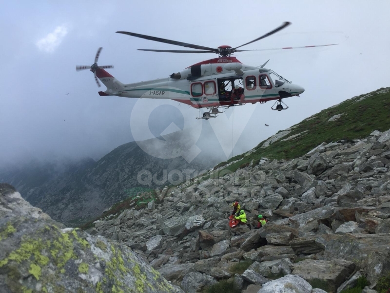 GRUGLIASCO - Escursionista cade rovinosamente per 40 metri: salvato  dal Soccorso Alpino