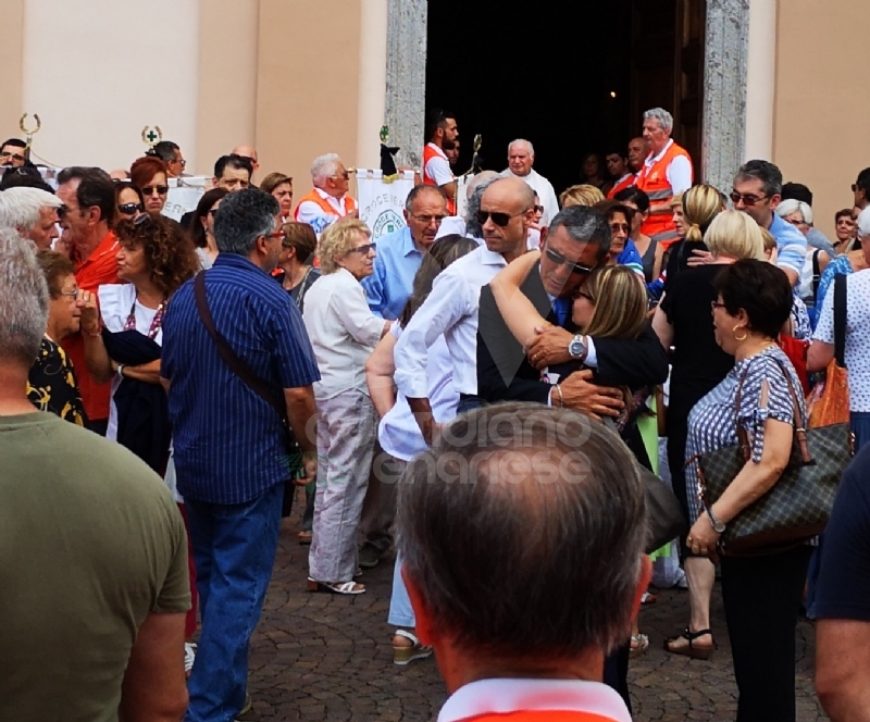 ALPIGNANO - Tanta commozione al funerale di Ornella Bellagarda, morta durante un'immersione