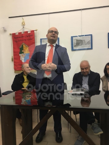 VENARIA - La storia di Castronovo attraverso i libri di Francesco Licata