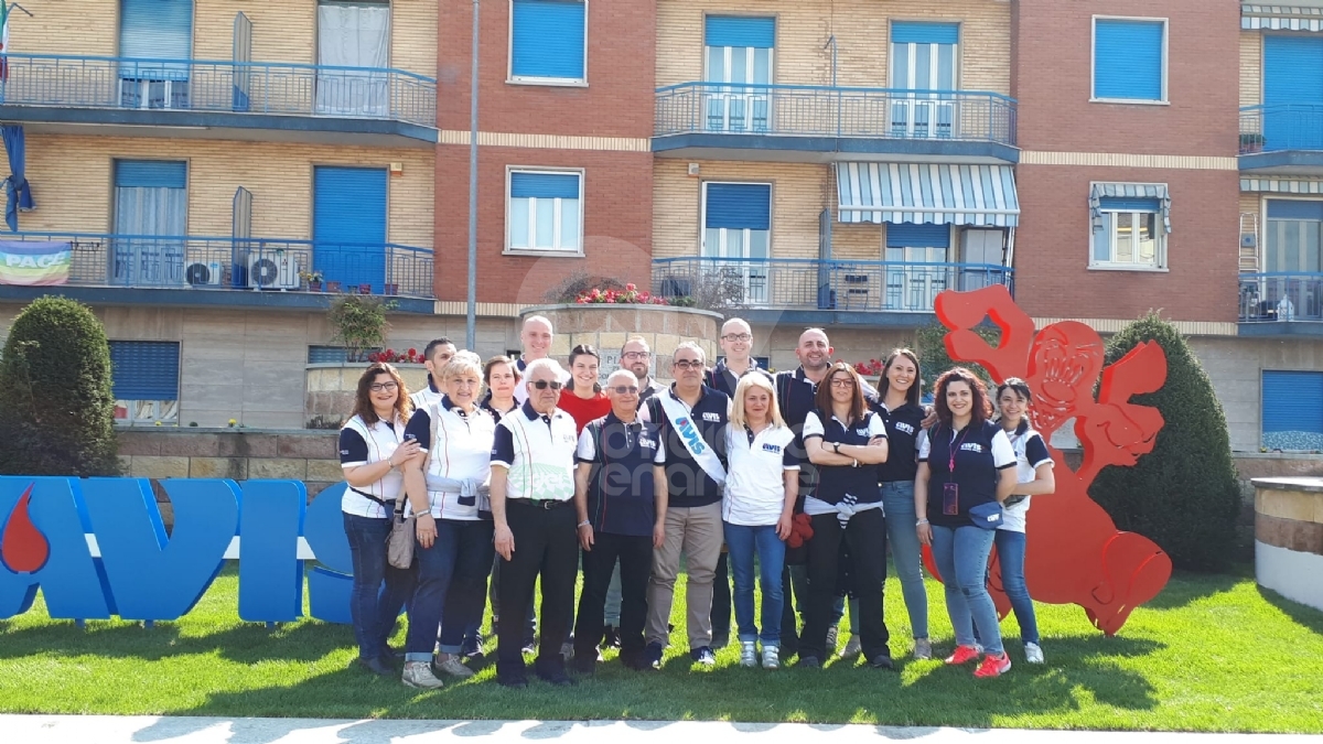 VENARIA - L'Avis dona alla Città un'area giochi in piazza Pettiti - FOTO