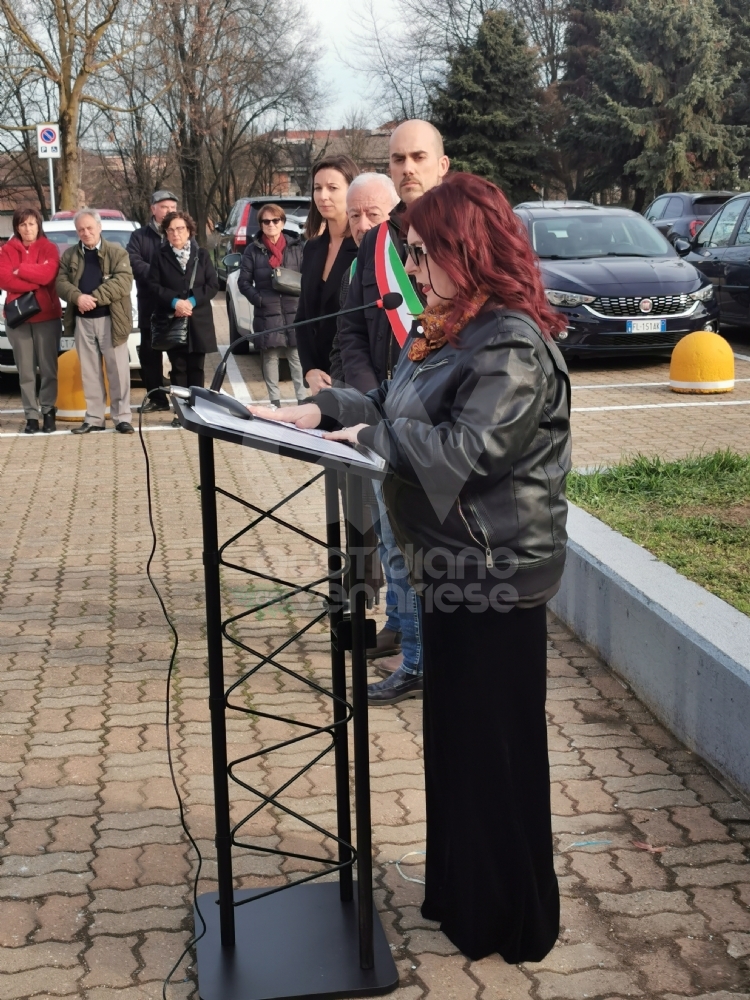 VENARIA - Due anni senza Massimo Ricciardello: in piazza Ravera una targa e una magnolia - FOTO